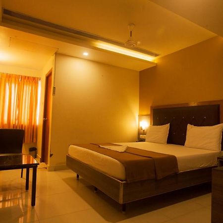 P K Rresidency Otel Madurai Dış mekan fotoğraf